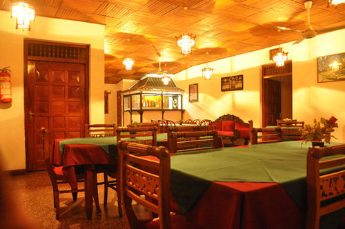 Oyo 436 Sandakelum Tourist Guest House Kandy Eksteriør bilde