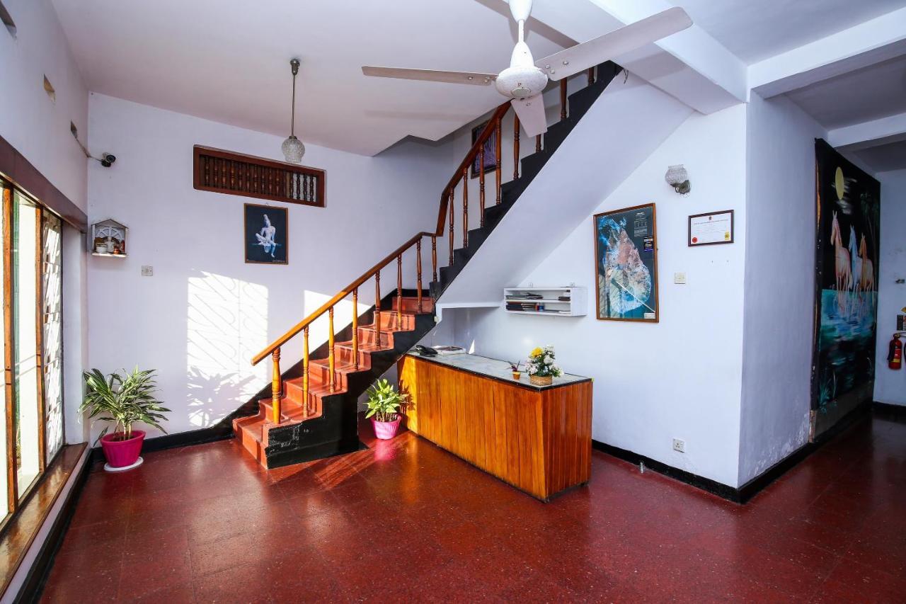 Oyo 436 Sandakelum Tourist Guest House Kandy Eksteriør bilde